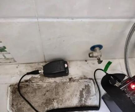 玉溪市屋顶漏水维修公司分享下卫生间漏水的危害及解决方法